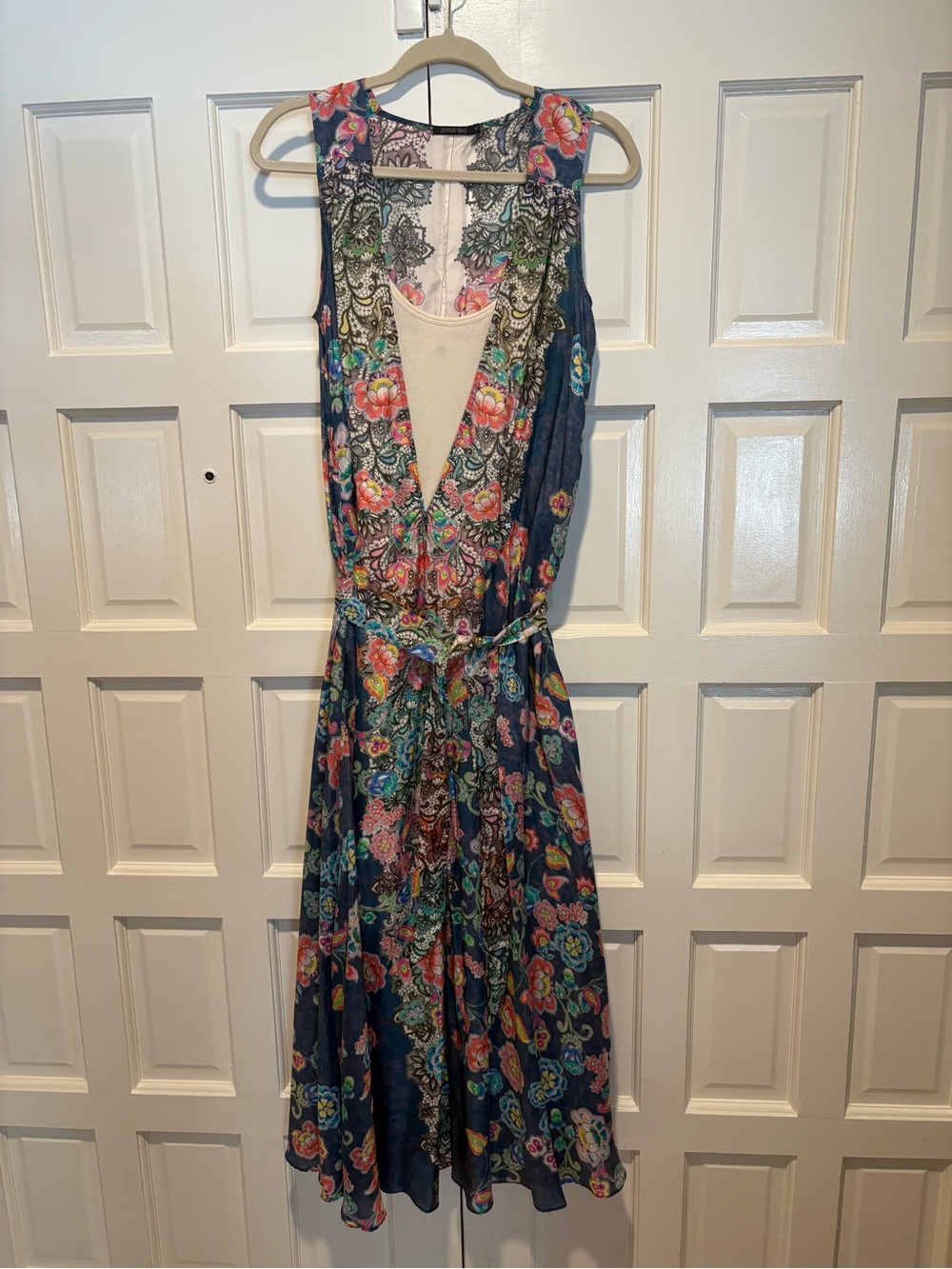 Johnny Was sleeveless silk maxi dress never worn.